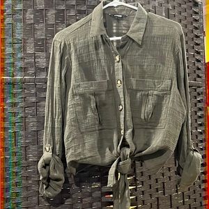 Express 3/4 sleeve tie blouse